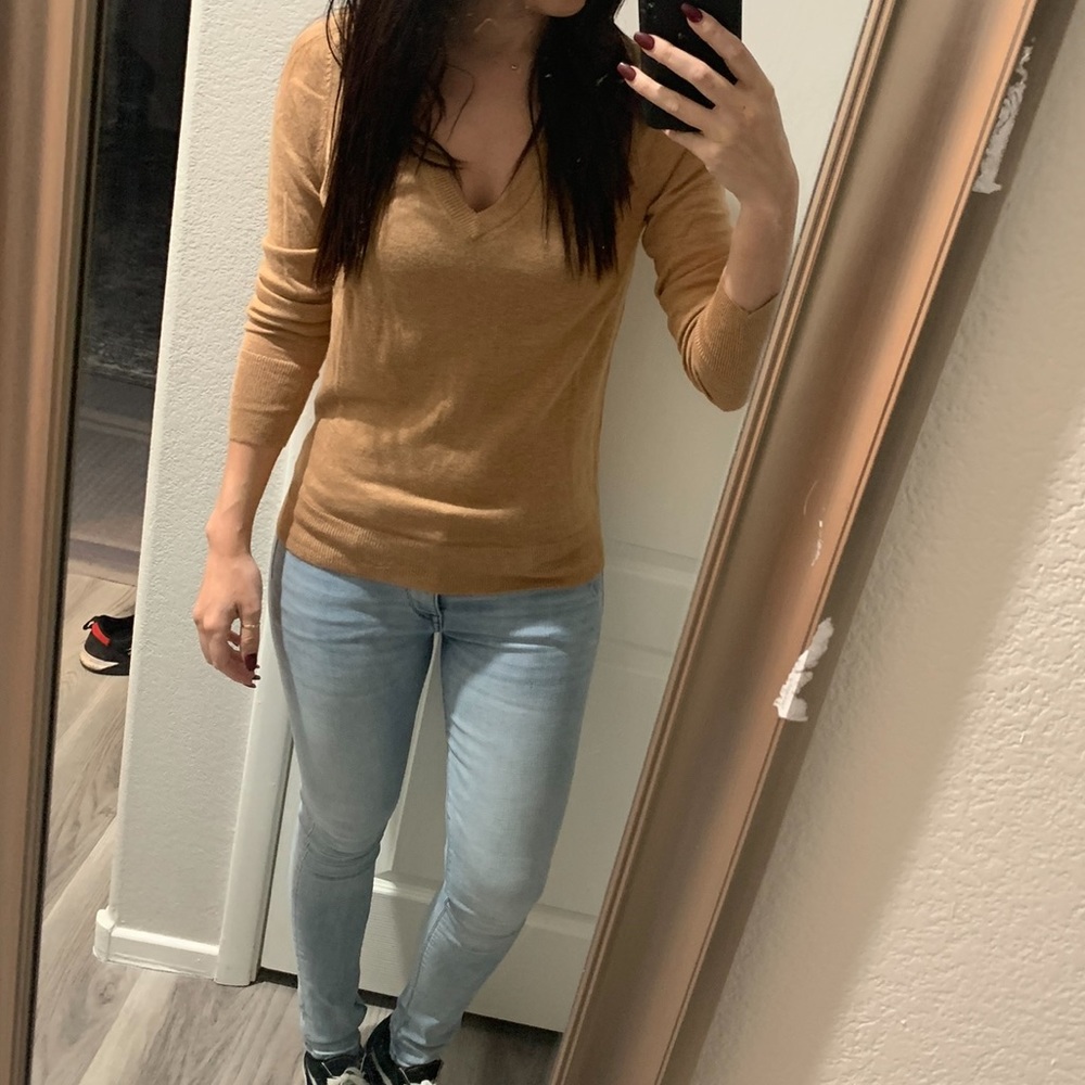 WORN ONCE TAN BEIGE SWEATER SIZE SMALL